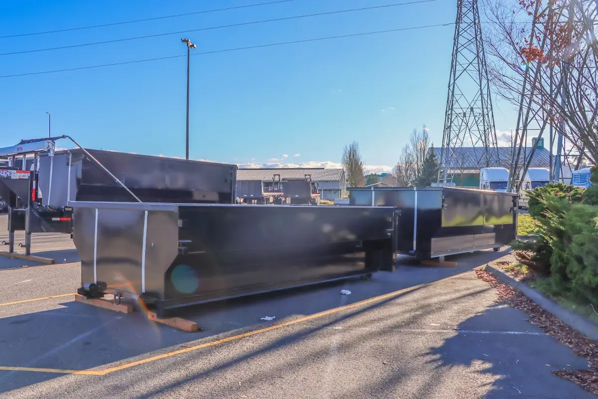 Professional dumpster rental and junk removal service in Mineola